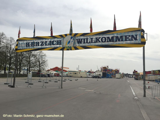 Aufbau Frühlingsfest München 2018 am 15.04.2018 (©Foto: Martin Schmitz)